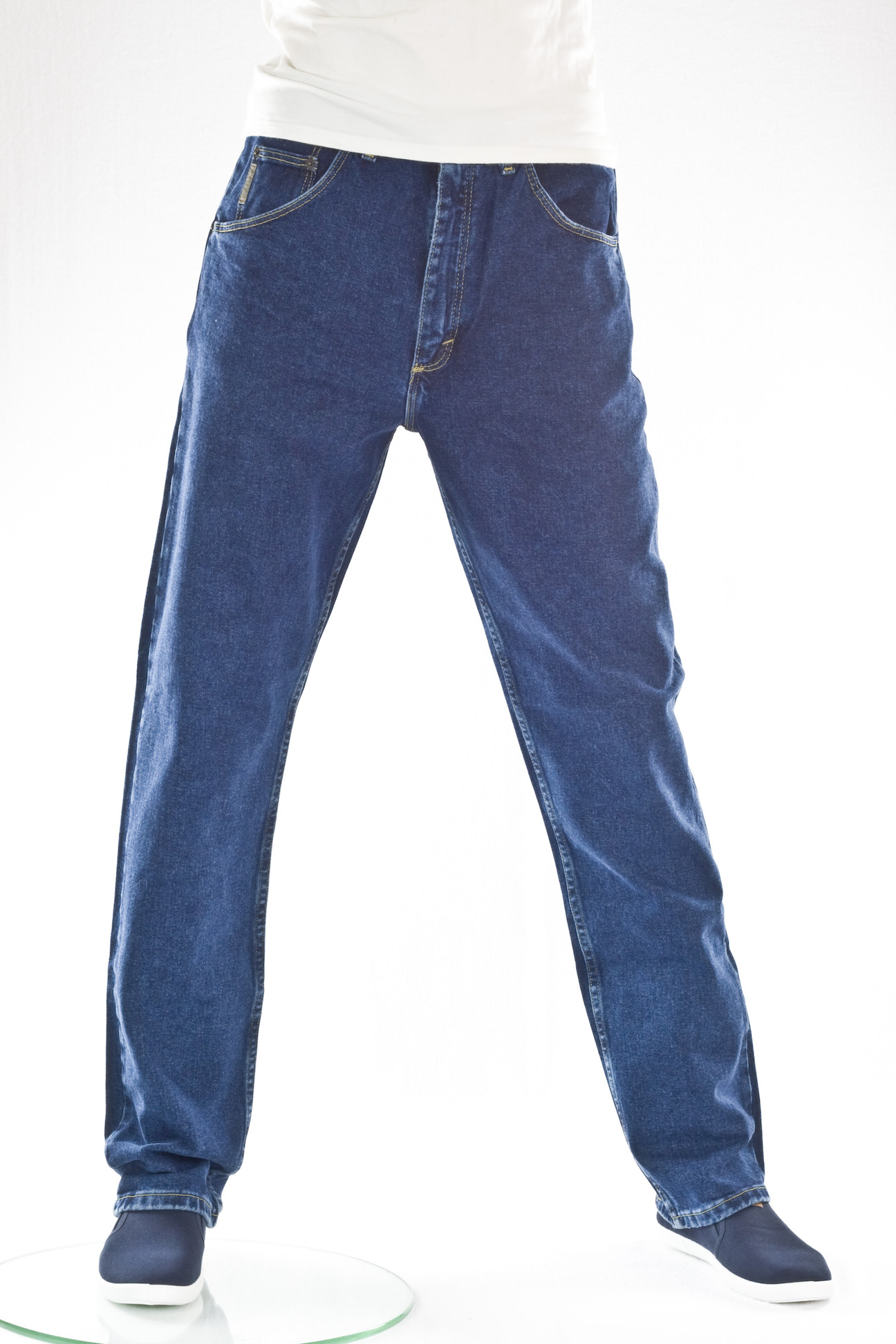 Мужские джинсы Wrangler "регуляр" REGULAR FIT DARK BLUE WASH